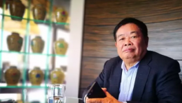 曹德旺：水泥屬低端制造行業(yè)是霧霾產生的主因