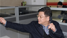 湖南質(zhì)監(jiān)局長接線日 查處水泥加工黑窩點