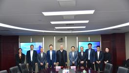 中國(guó)信保與紅獅集團(tuán)簽訂全面戰(zhàn)略合作協(xié)議