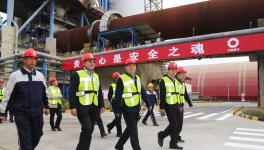 河南省副省長(zhǎng)一行蒞臨洛陽中聯(lián)水泥廠調(diào)研指導(dǎo)工作