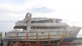 普吉沉船鳳凰號設計建造不合格！填混凝土穩(wěn)船身