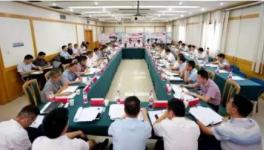 政府領(lǐng)導(dǎo)蒞臨百年華新，表示強力支持企業(yè)發(fā)展