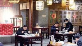 拼了！為了復(fù)工！干部帶頭吃喝！130多位縣市長“扎堆”直播！