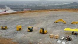 積極努力，助力用戶復工復產(chǎn)---PC2000-8型超大型挖掘機順利完成組裝并交付用戶