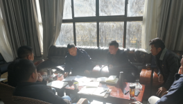 華新水泥廠采石點(diǎn)爆破作業(yè)導(dǎo)致房屋受損！